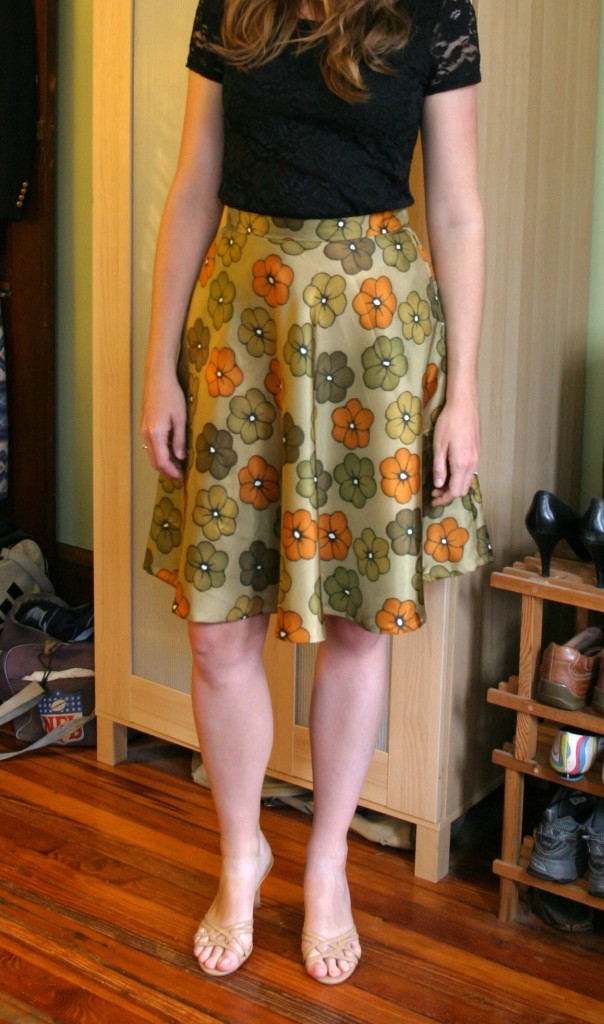 Modeling the bias cut skirt