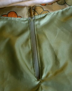 zipper with lining